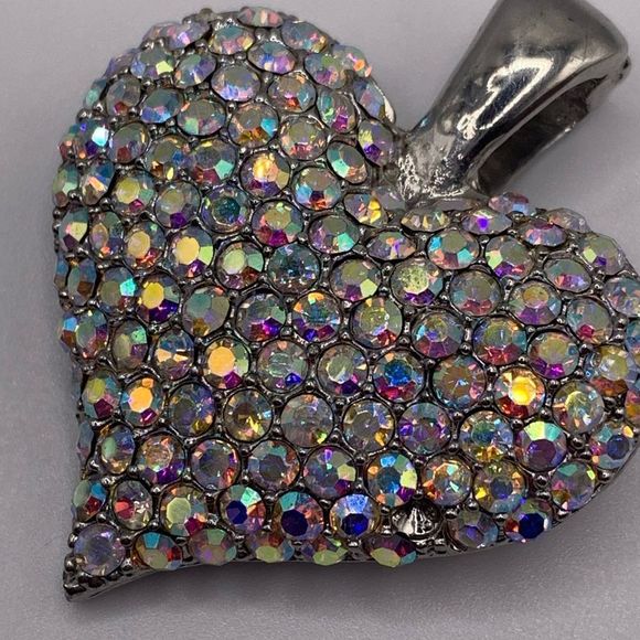 LOT OF 3 NECKLACE PENDANTS | FLOWER, RHINESTONE HEART, RHINESTONE PEACE SIGN - Picture 3 of 10